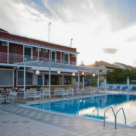 Rantos Lägenhetshotell Kávos