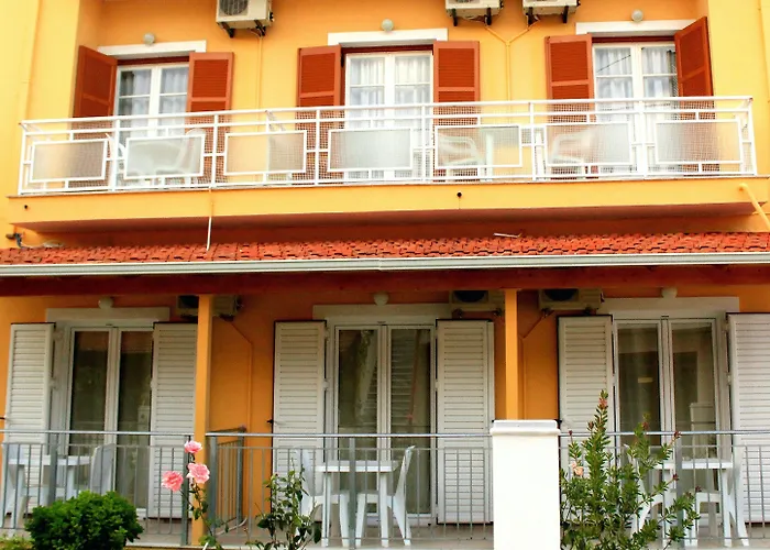 Rantos 아파트호텔 카보스